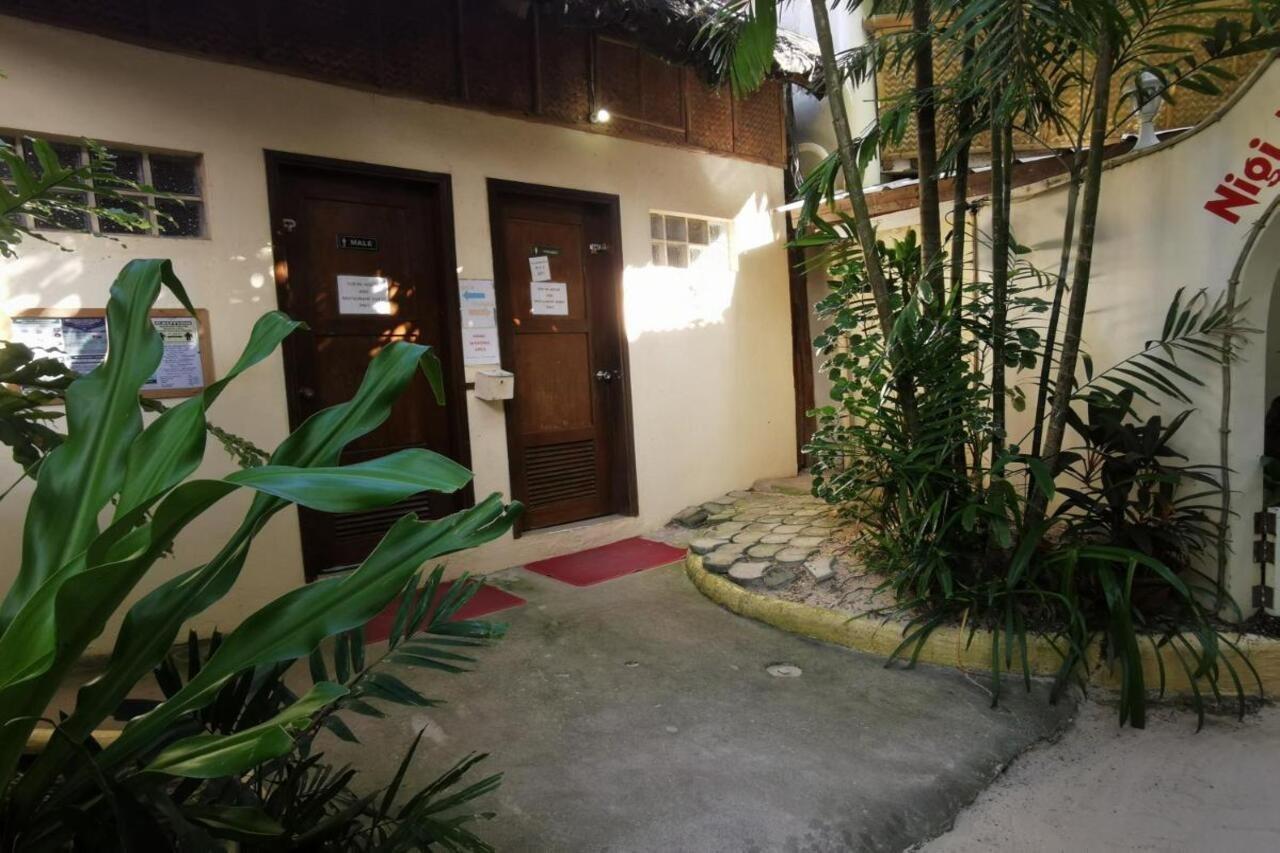 Reddoorz Premium @ Nigi Nigi Nu Noos Station 2 Boracay Hotel Balabag  Ngoại thất bức ảnh